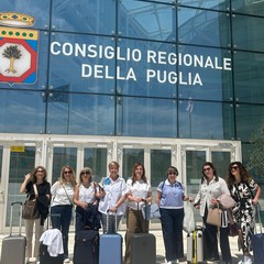 La consigliera Sblendorio con la delegazione pugliese al Senato