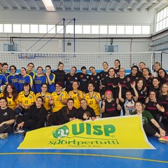 Pallavolo a Modugno si svolto il torneo solidale Le donne per le donne