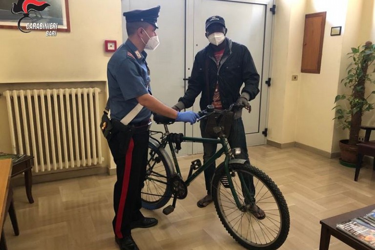 bici carabinieri JPG