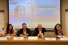 Presentato lo spot con Jerry Calà per la differenziata a Modugno: "Se hai stile, differenzia!"