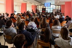Salute mentale, a scuola un confronto aperto con gli studenti di Modugno