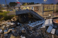 La pioggia non ferma i ladri, assalto al bancomat della Deutsche Bank