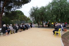 Festa dei nonni a Modugno: canti e balli nel parco di via Ancona
