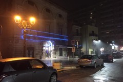 Da luci fioche a illuminazione a giorno: dopo quasi due anni l'amministrazione Magrone ci ripensa