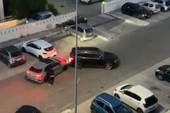 Rubano un suv al quartiere Piscina dei Preti, il video diventa virale