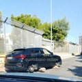 Via i cerchioni nella notte: il furto ai danni di un'auto in centro a Modugno
