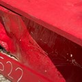 Vandalizzata la panchina rossa contro la violenza sulle donne: la denuncia di “Sentieri Modugnesi”