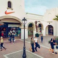 “Enjoy Spring”, ecco la collezione primavera estate di Puglia Outlet Village di Molfetta