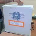 Oggi si vota, uffici aperti per tessere elettorali e carte di identità