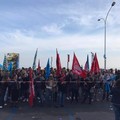 Dipendenti Transcom Modugno in sit-in a Bari, in 300 a rischio