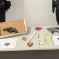 Armi, munizioni e droga: i Carabinieri arrestano una coppia di coniugi