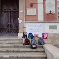 Si torna a scuola il 7 aprile in Puglia, ma Emiliano lascia la libertà di scelta