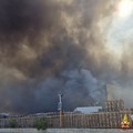 Incendio a Modugno, Bonasia: «Nessun ferito, seguiamo evolversi della situazione»