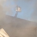 Incendio di Modugno, gli aggiornamenti: Vigili del Fuoco ancora al lavoro sui focolai